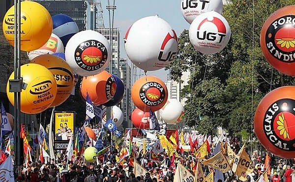 Mercado de trabalho aquecido e pressão de sindicatos eleva número de negociações salariais com ganho acima da inflação