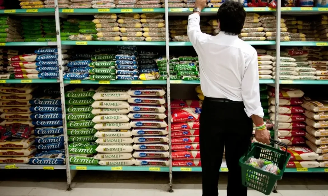  Preços dos alimentos devem seguir em queda, segundo o Dieese