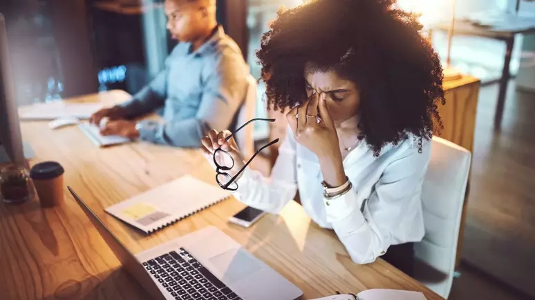 Especialista dá 5 dicas para preservar a saúde mental no trabalho