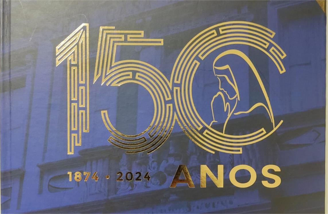 Santa Casa de Bragança Paulista comemora 150 anos e homenageia diretora do Sinsaúde em livro
