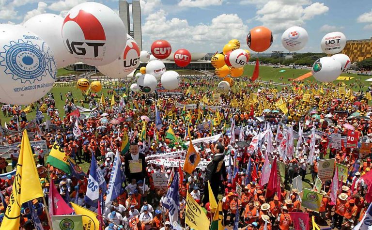 Manifesto das Centrais em apoio ao STF repercute na grande imprensa