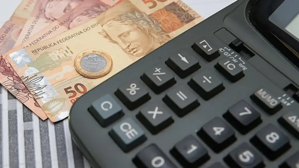  Boletim Focus: mercado financeiro reduz estimativa de inflação para 2024, mas dá guinada na do ano que vem