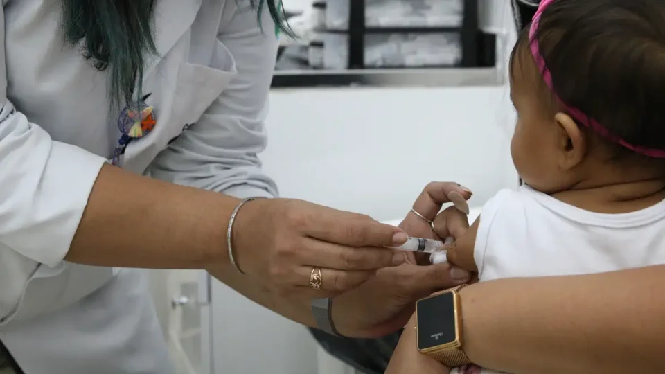 Sem gotinha: entenda como fica novo esquema vacinal contra a pólio