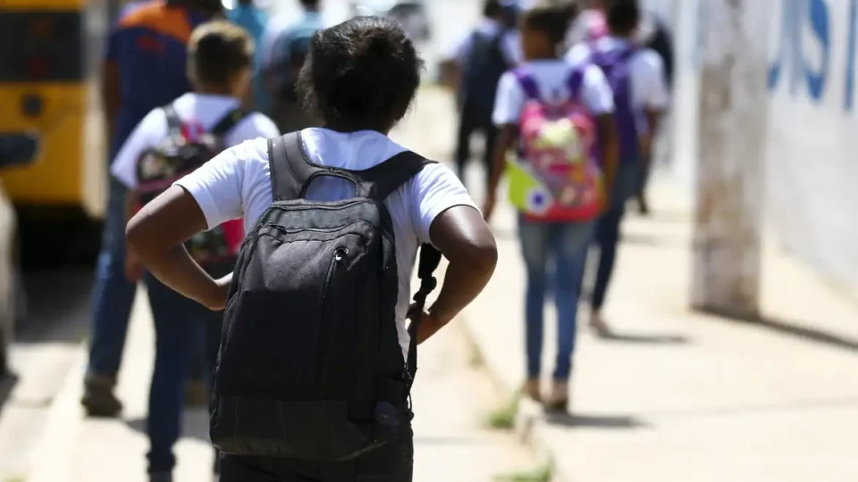  Escolas de São Paulo perderam 35% da carga horária de Ciências Humanas