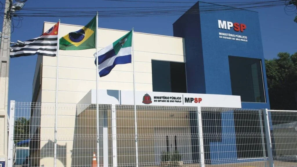 Ministério Público de SP autoriza penduricalho de até R$ 1 milhão a promotores