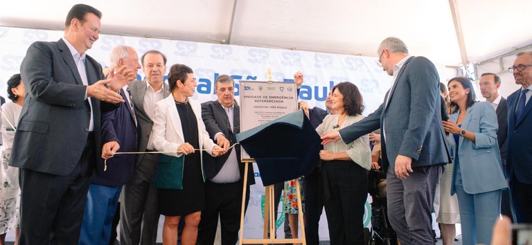 Em São Paulo (SP), ministra da Saúde inaugura emergência que vai beneficiar cerca de três milhões de pessoas