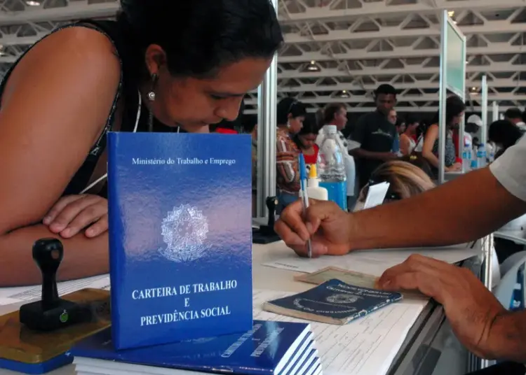 O que explica o aumento dos processos na Justiça do Trabalho?