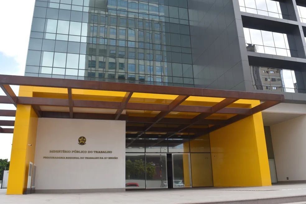 Sinsaúde participa de audiência no MPT sobre impactos das mudanças climáticas no ambiente de trabalho