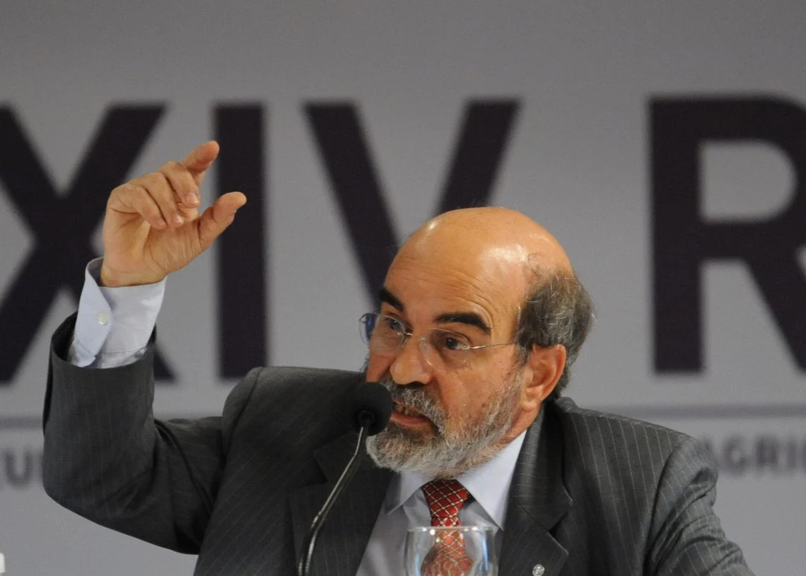 'Supermercados não têm função social no Brasil', diz José Graziano frente à inflação dos alimentos