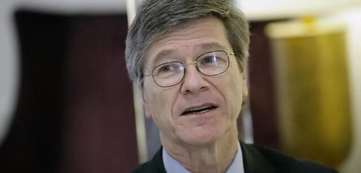  'A Covid veio da Universidade da Carolina do Norte, nos EUA', diz Jeffrey Sachs
