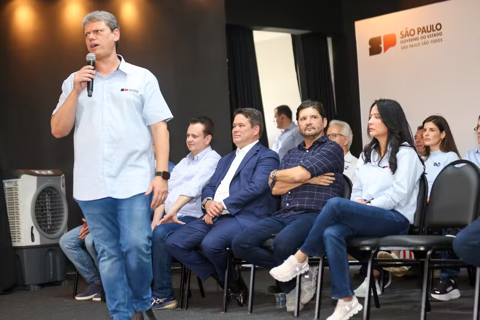 Alesp aprova salário de R$ 36,3 mil para governador Tarcísio e salário mínimo paulista vai para R$ 1.804