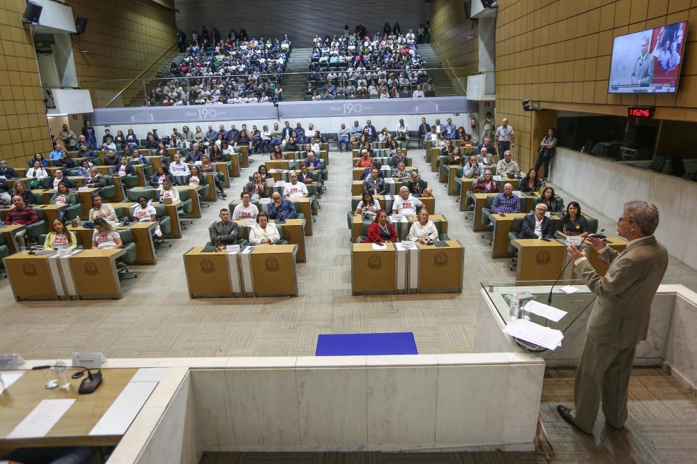 Trabalhadores da saúde são homenageados na Alesp com chamado à organização e combatividade