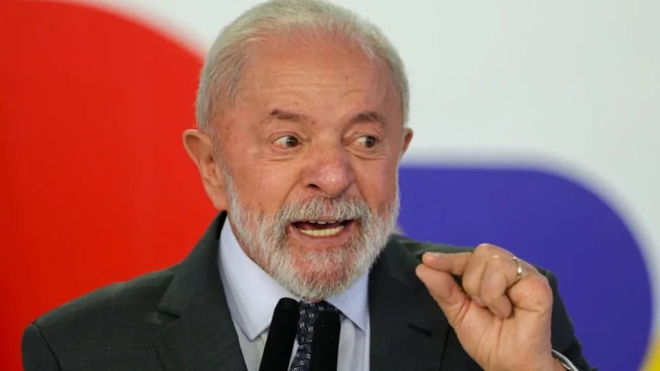 Lula rebate Trump e diz que tarifas terão resposta pela lei de reciprocidade: 'Brasil não aceitará tutela de ninguém'