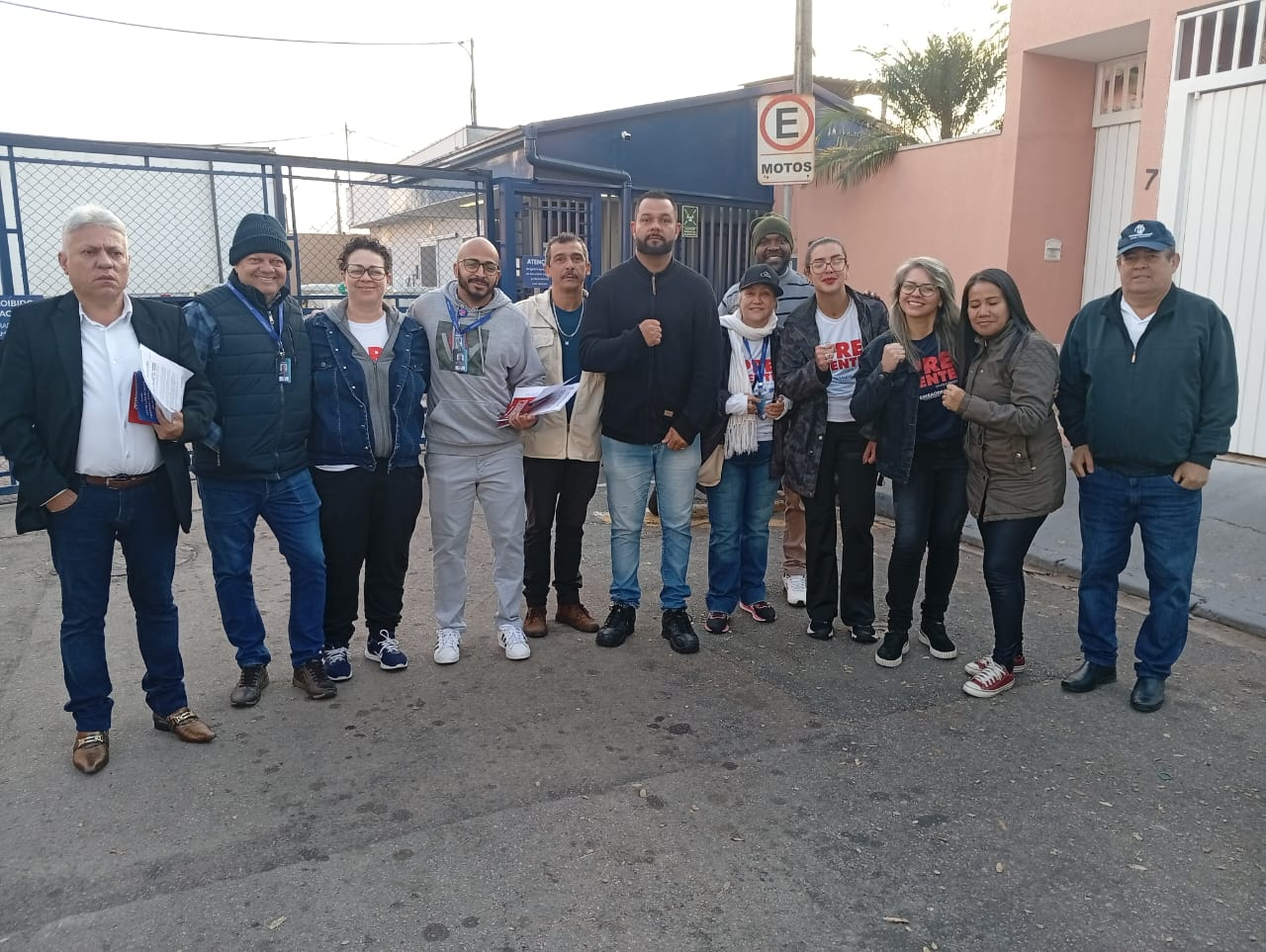  Sinsaúde protesta em Jundiaí contra proposta de reajuste salarial parcelado do Grupo Sobam