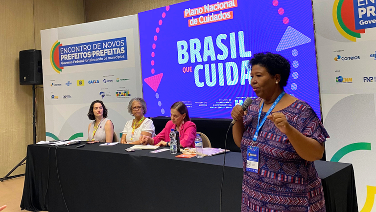 Decreto que regulamenta o Plano Nacional de Cuidados é vitória das mulheres e avanço para um Brasil mais justo