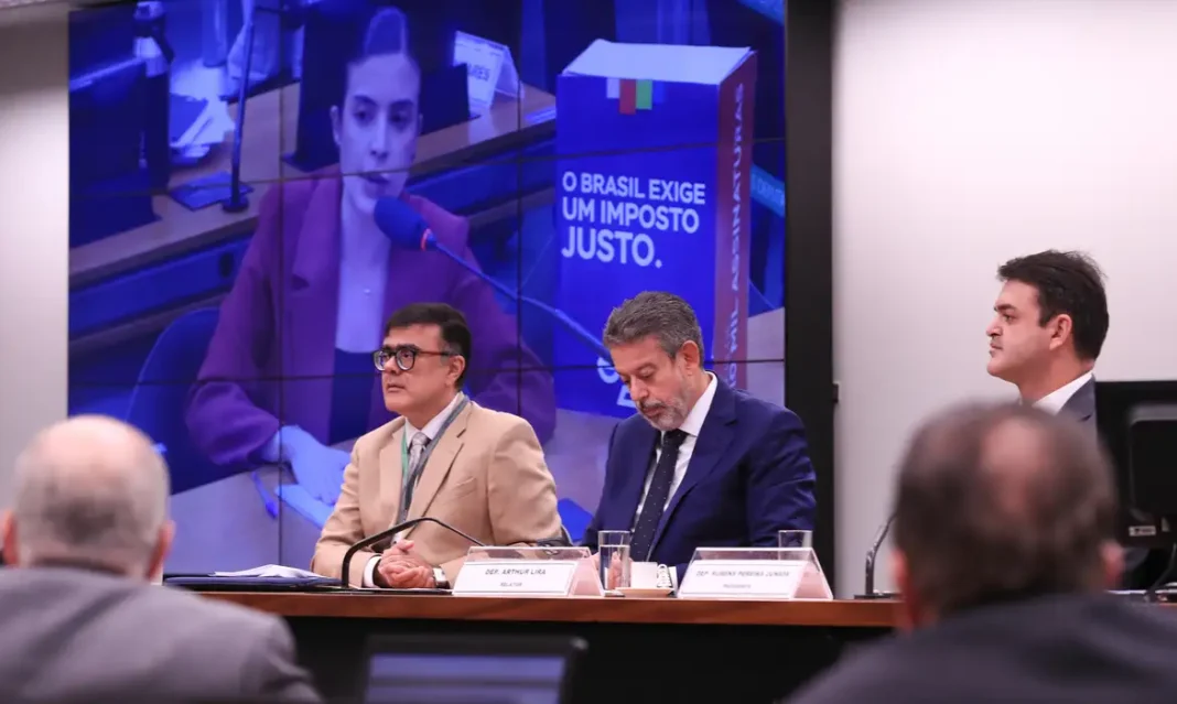 Dieese e Centrais cobram justiça tributária na Jornada Nacional de Debates