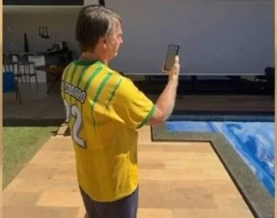 Moraes decreta prisão domiciliar de Jair Bolsonaro por descumprir medidas