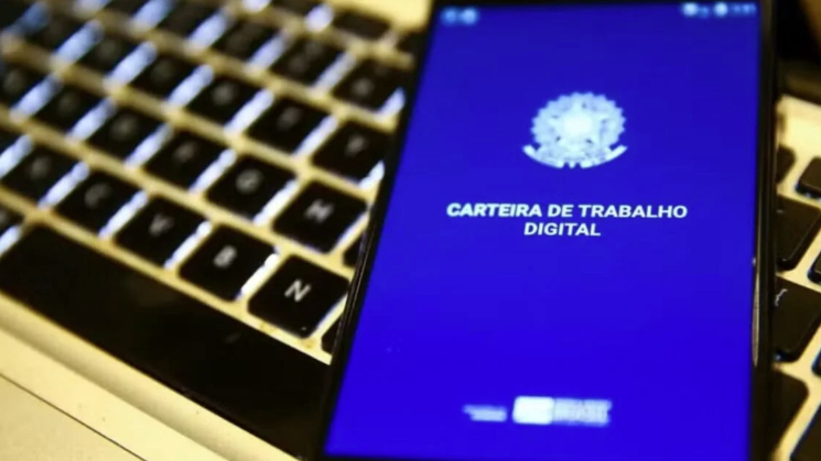 Consignado CLT: portabilidade de dívidas pela carteira digital começa no fim do mês