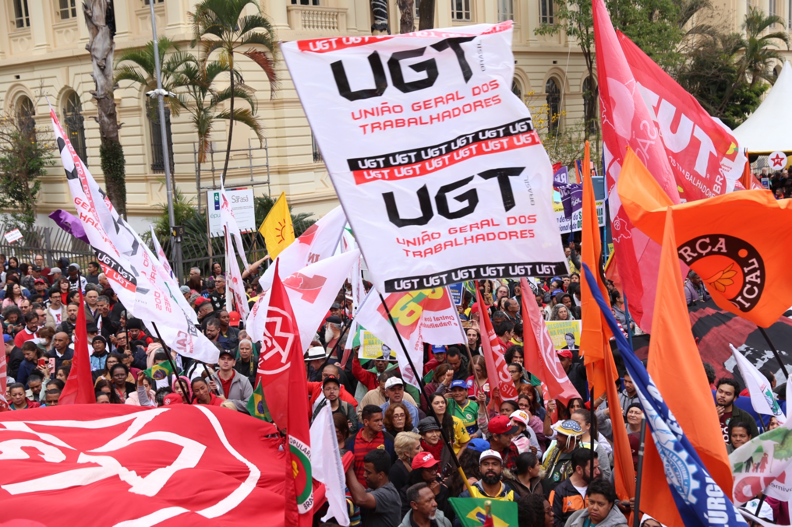UGT e centrais sindicais realizam ato no dia da independência