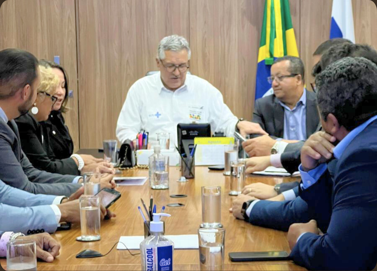 Ministro da Saúde recebe dirigentes e parlamentares em defesa das demandas da Enfermagem