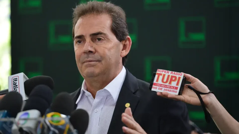 Votação da anistia é adiada após declarações de Paulinho da Força: "não vai votar IR"