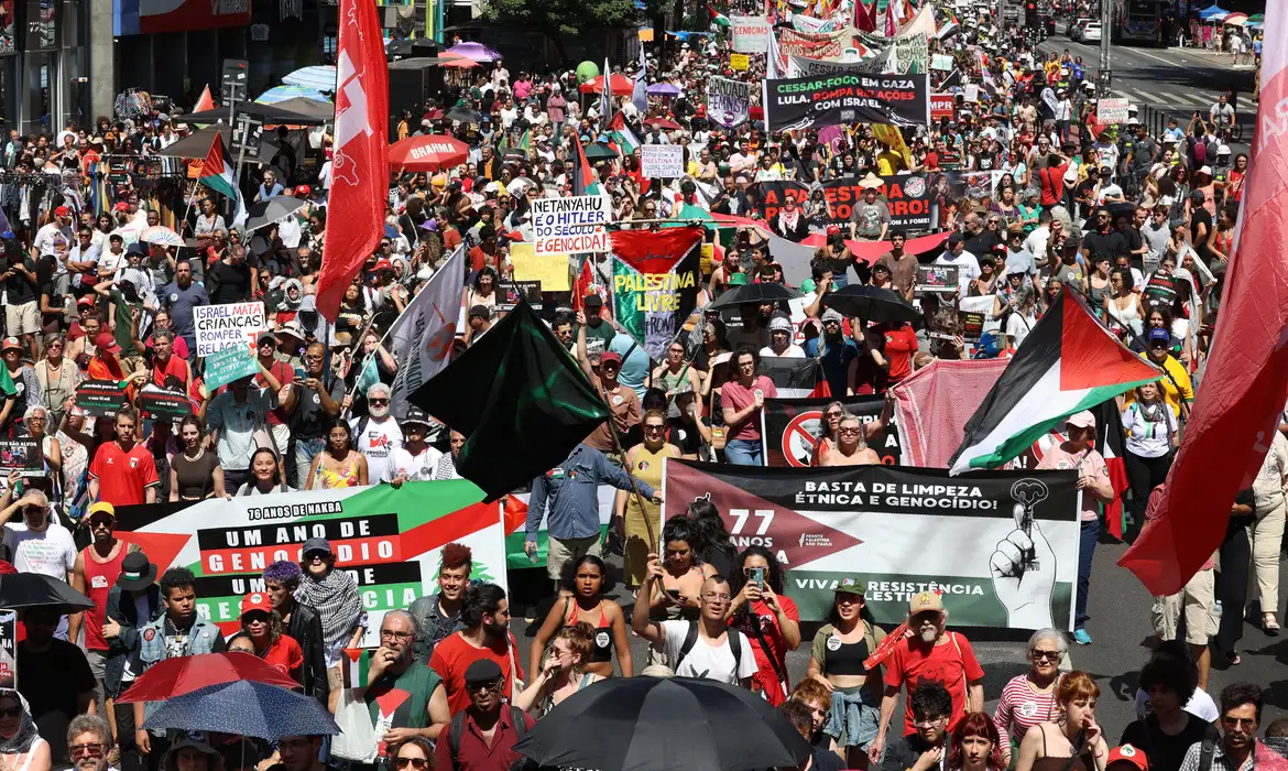 Ato pede libertação de ativistas de flotilha e medidas duras do Brasil