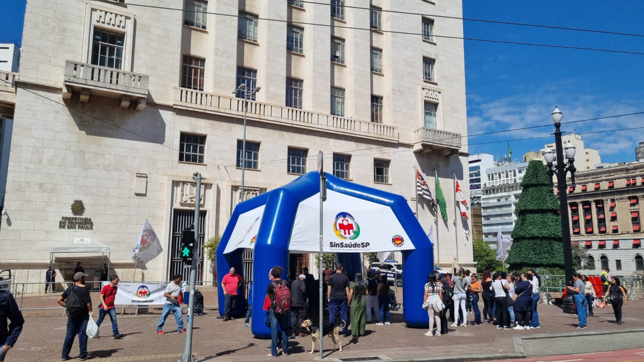 Protesto do SinSaúdeSP mobiliza Prefeitura e garante nova negociação