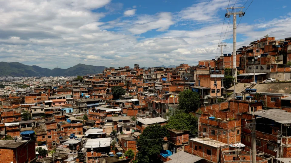 Brasil reduz pobreza, mas ainda é um dos países mais desiguais da América Latina