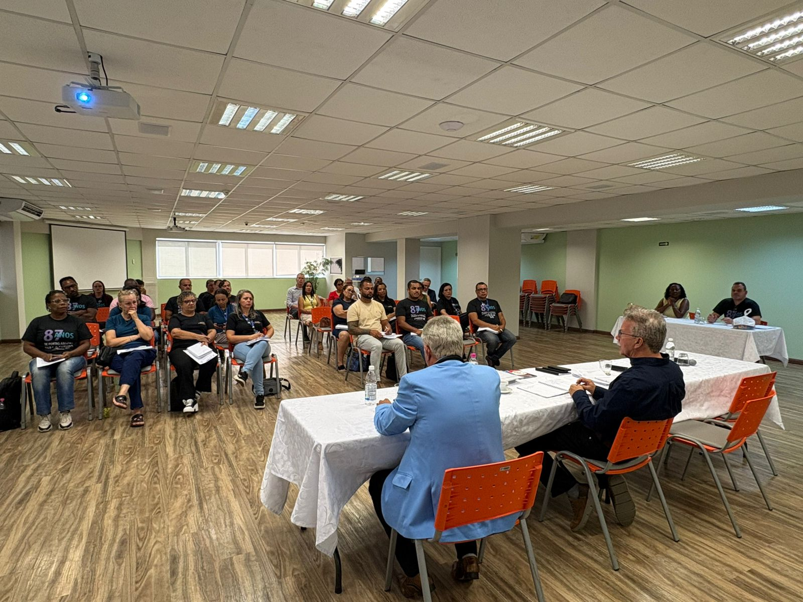 Diretoria realiza reuniões presenciais em toda a base para alinhar estratégias e fortalecer atuação sindical
