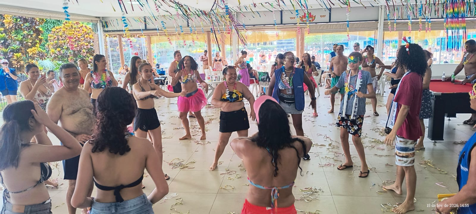 Sinfolia 2026 reúne cerca de 2 mil foliões em dias de festa e lazer no Clube Anna Nery