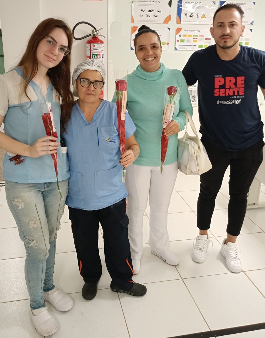 Sinsaúde celebra Dia Internacional da Mulher com rosas em Araraquara e região