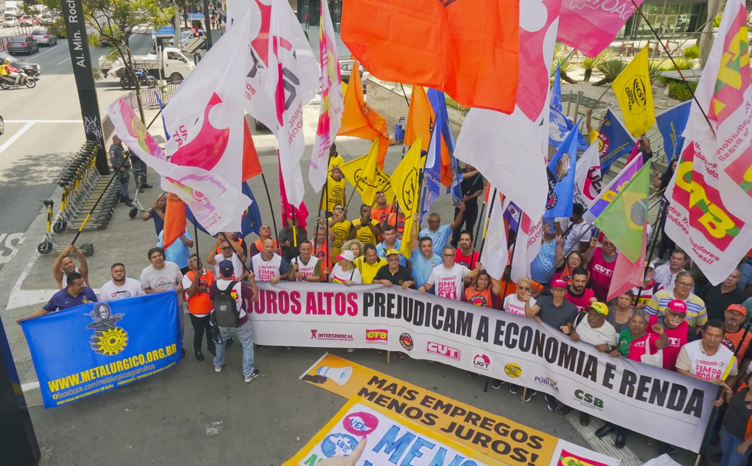 Sindicalismo protesta contra juros altos e por mais empregos em SP