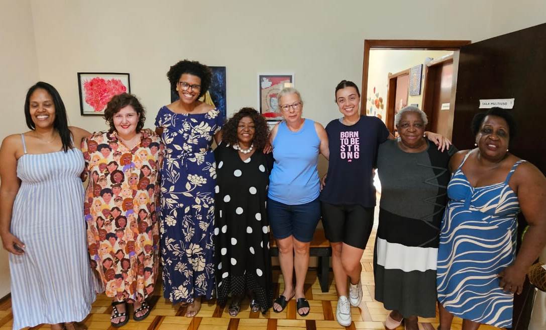 Sofia Borges promove reflexão sobre a realidade das mulheres em bate-papo na Flor Naïf, em Jaú