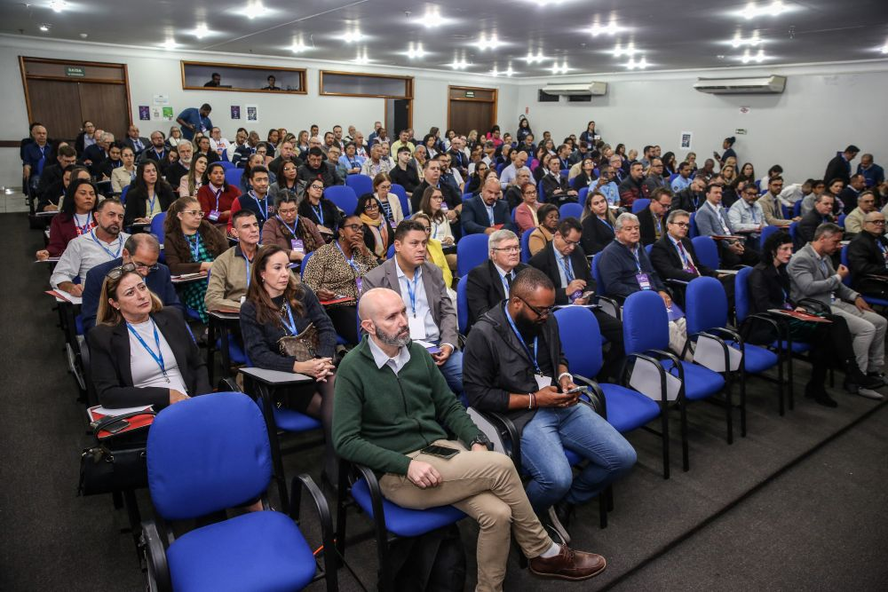 Fórum Cuidar de Quem Cuida debate a saúde do trabalhador em primeiro lugar