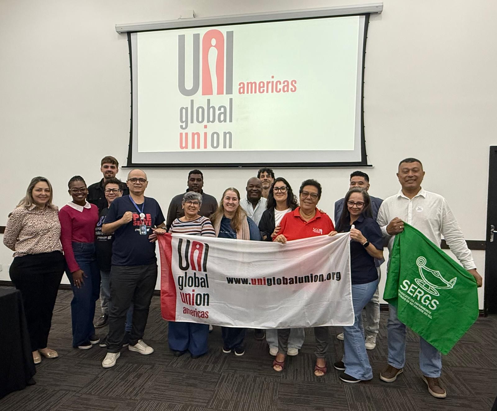 Diretores representam o Sinsaúde em debate nacional da UNI Américas em São Paulo