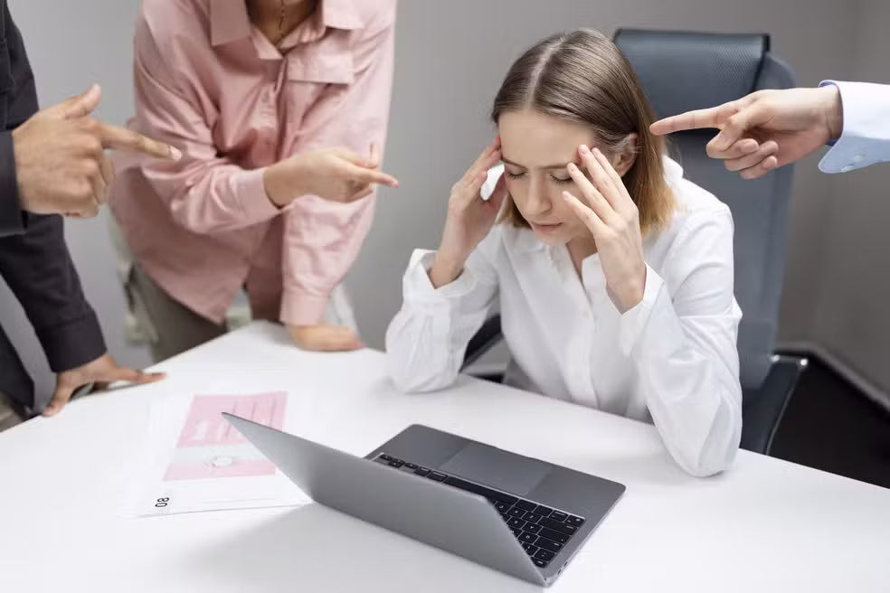 NR-1: Regra que amplia fiscalização sobre saúde mental no trabalho entra em vigor nesta terça; veja o que muda