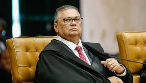 STF decide acabar com aposentadoria compulsória como maior punição a magistrados
