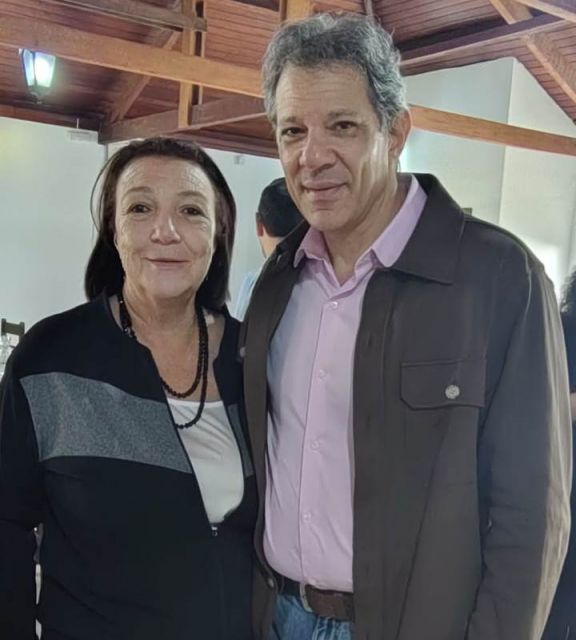 Haddad recebe cobranças de gestores e sindicalistas da saúde durante passagem por Jaú