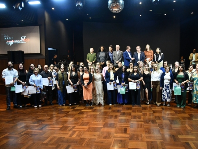 Câmara, Prefeitura e Sindicato homenageiam profissionais da Saúde em Indaiatuba