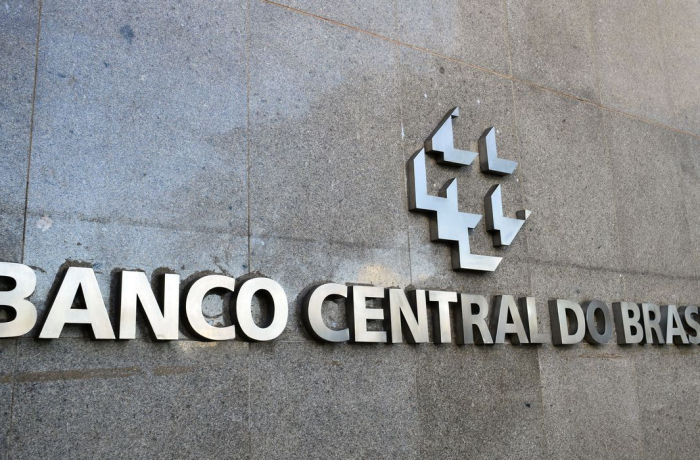 PEC de “autonomia” do BC ameaça geração de empregos e o crescimento da economia