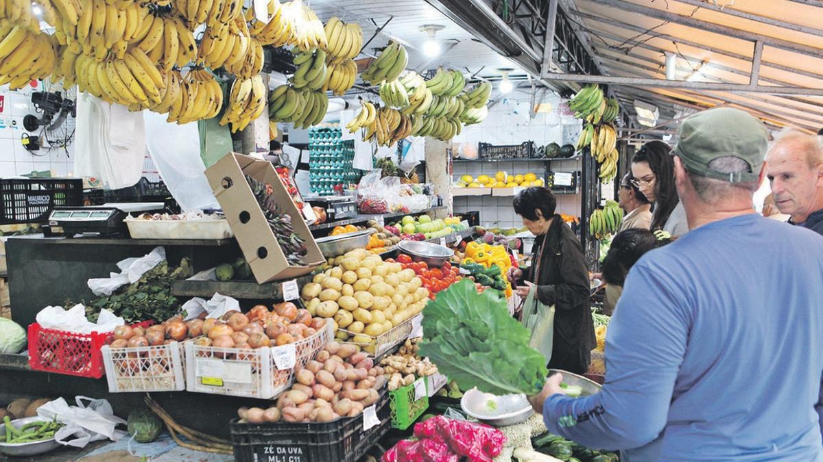 Custo da cesta básica bate recorde e chega a R$ 885,18 em Campinas