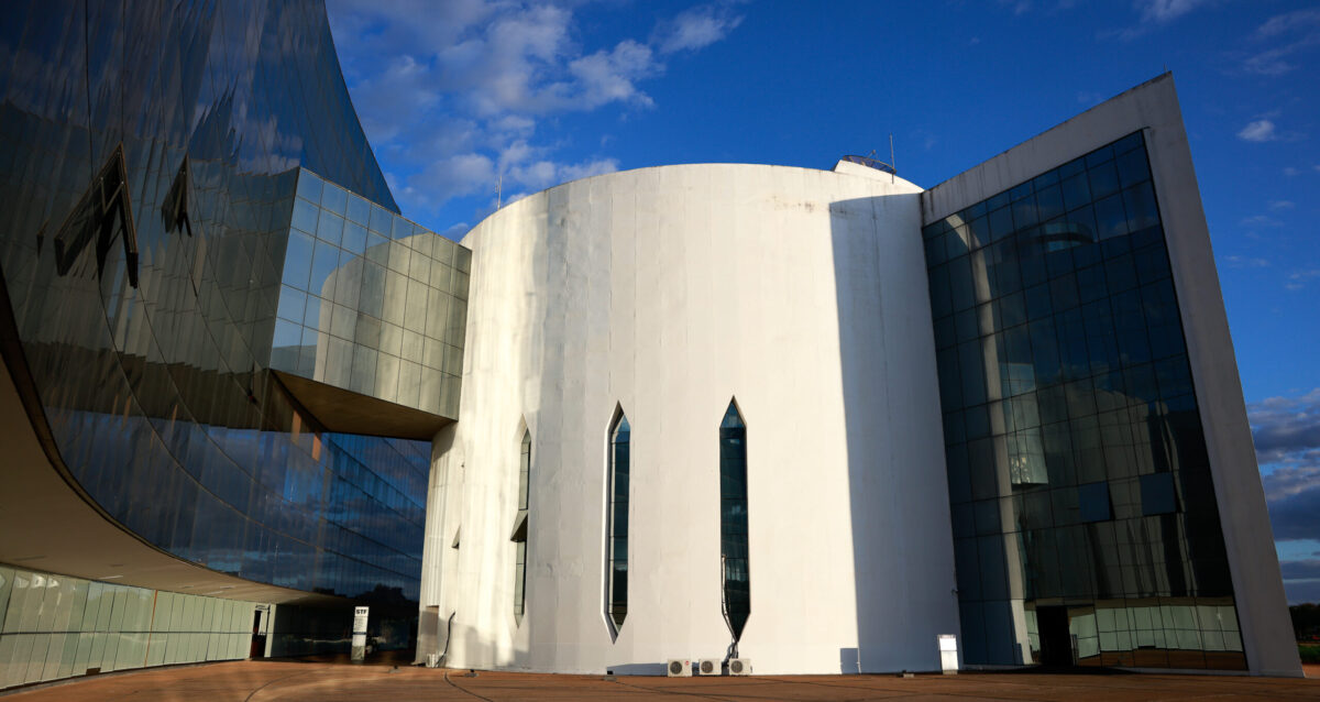 STF suspende sanções da NR-1 e abre conciliação sobre regras de riscos psicossociais no trabalho  
