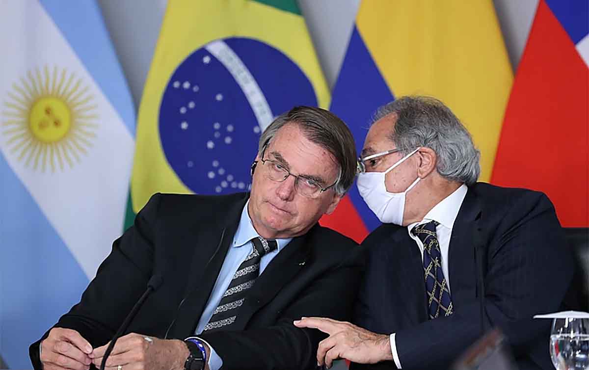 'País não está quebrado. Aumento da fortuna de milionários é a prova', diz economista