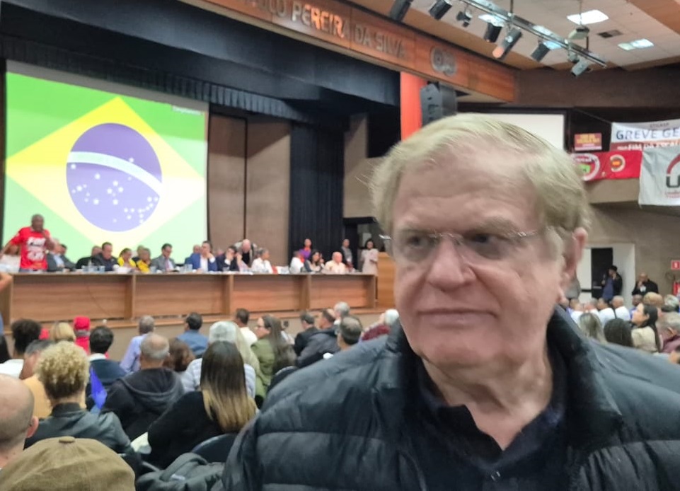 Somos uma família: o Brasil que ninguém de fora vai definir por nós