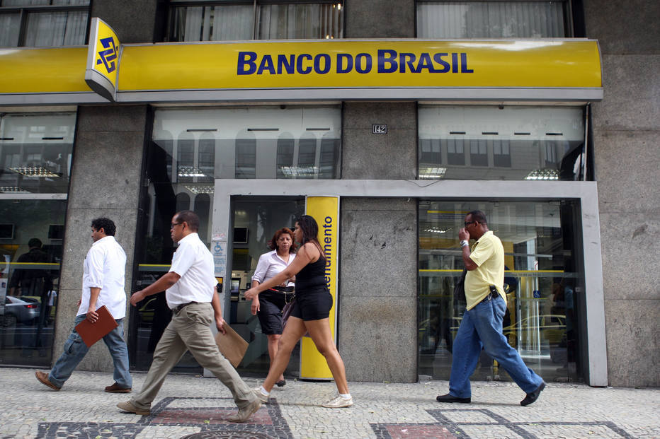 Calote nos bancos públicos cresce R$ 10 bi em um ano