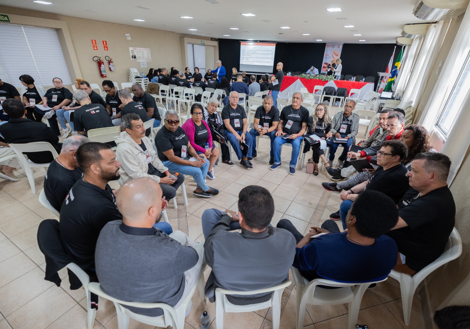 No segundo dia, Encontro Estadual da Saúde capacita dirigentes sindicais