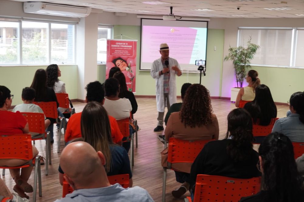 “Mulher, faça de sua vida uma prioridade” é a mensagem da palestra do Outubro Rosa no Sinsaúde
