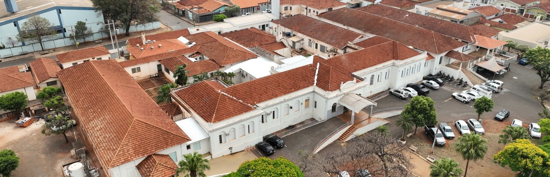 SANTA CASA DE BARIRI Reajuste salarial definido: Sindicato faz plantão em 11 e 12/08 para recebimento de cartas da Contribuição