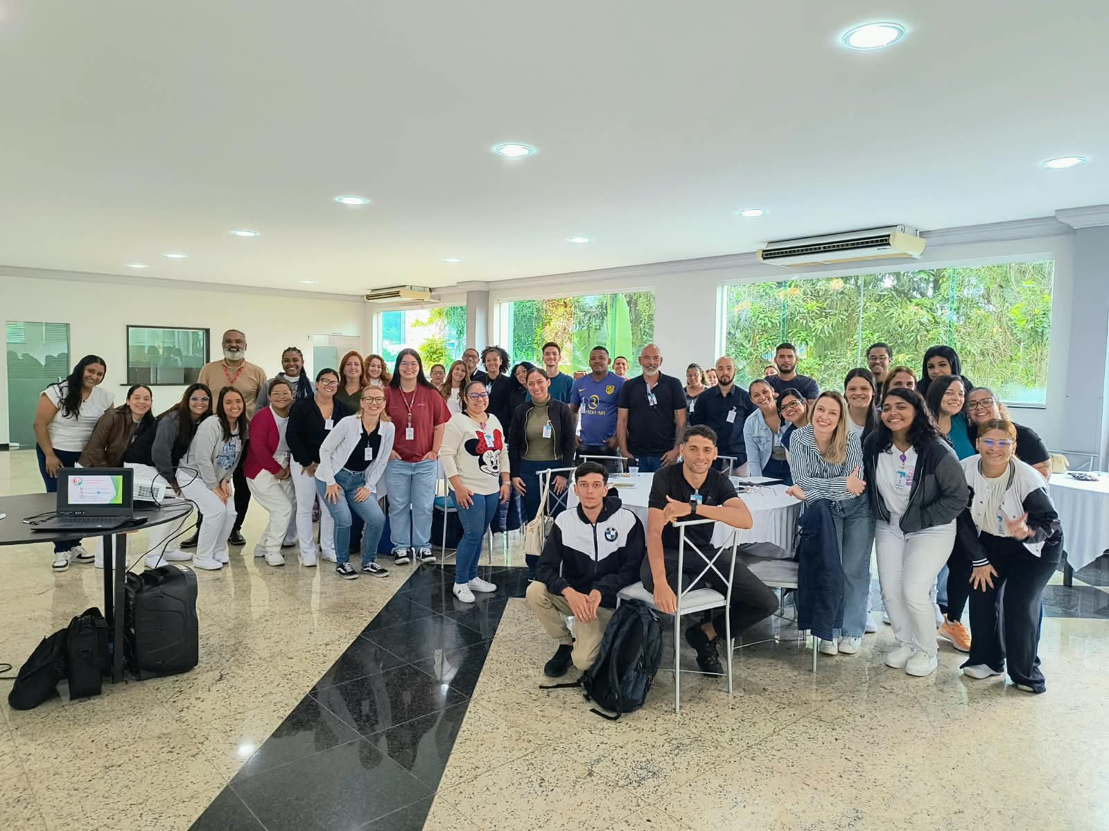 Sintrasaúde fortalece aproximação com novos trabalhadores da Santa Casa de Santos durante integração