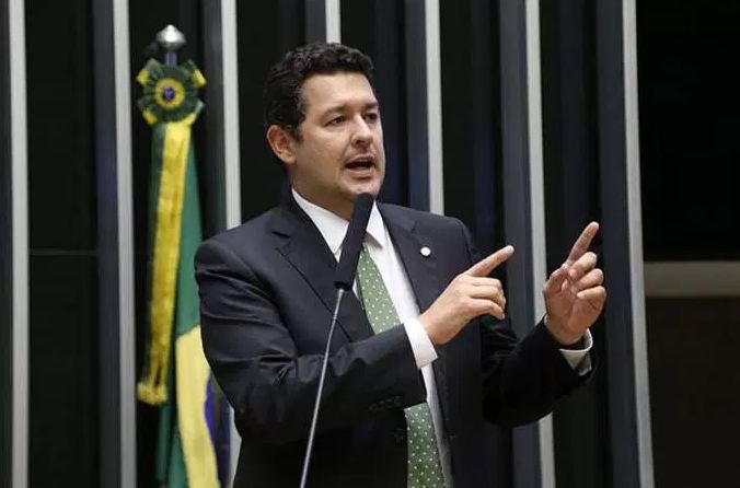 Governo admite dificuldade para abastecer o FAT